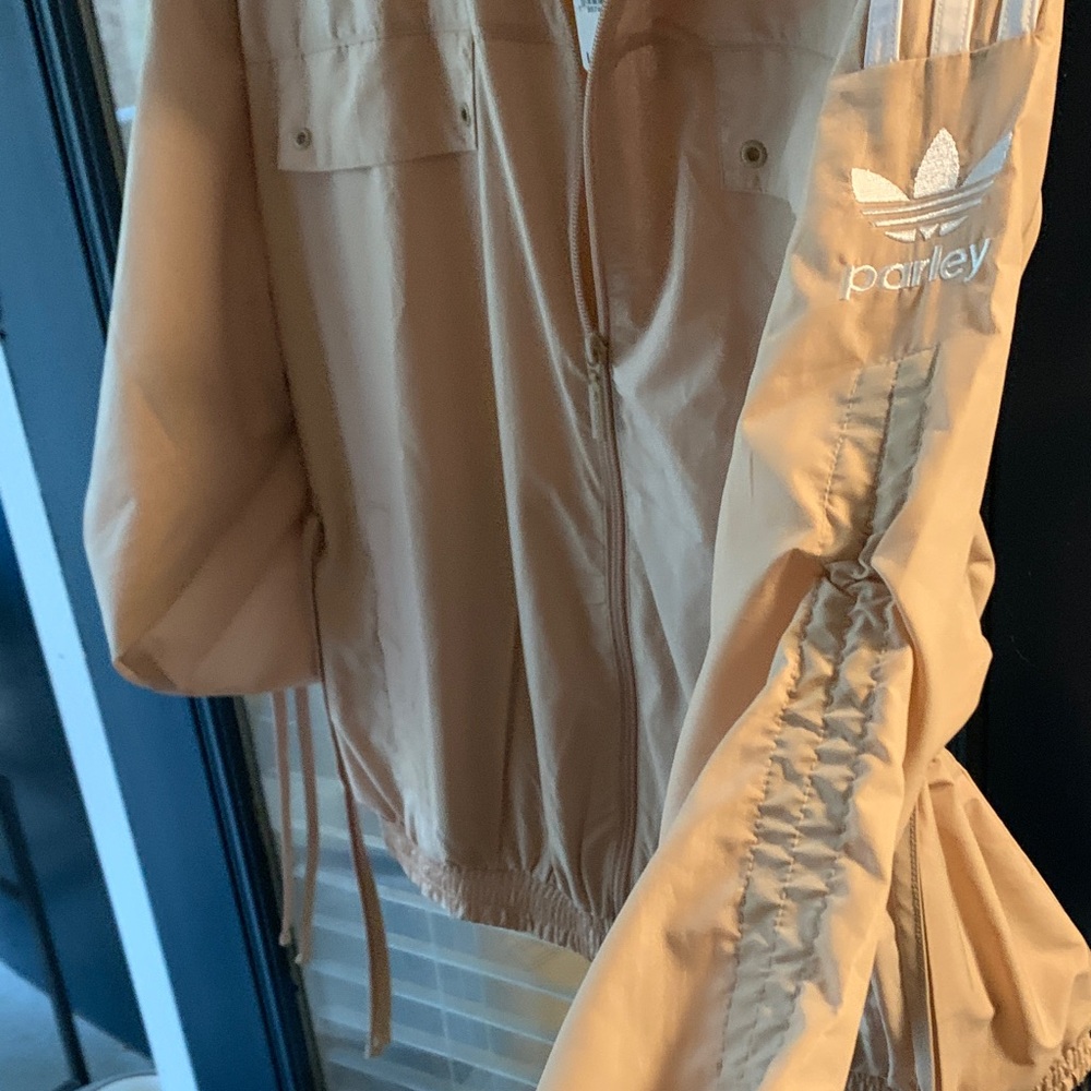 adidas Beige Bomber Jacket with White Shoulder Stripes - Picture 5 of 7